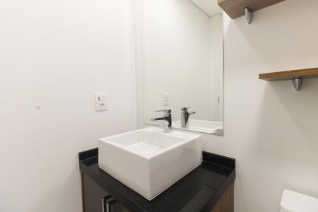 Studio para alugar com 31m², 1 quarto e 1 vaga Studio para alugar com 31m², 1 quarto e 1 vagaBanheiro Social