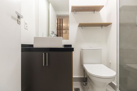 Studio para alugar com 31m², 1 quarto e 1 vaga Studio para alugar com 31m², 1 quarto e 1 vagaBanheiro Social