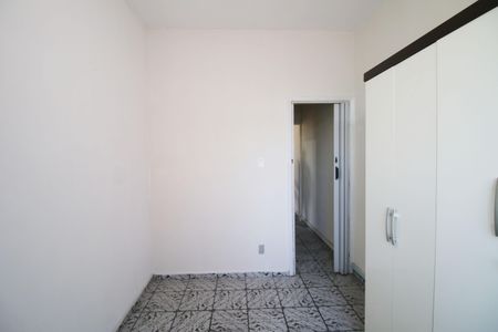 Quarto 1 de apartamento para alugar com 2 quartos, 47m² em Penha, Rio de Janeiro