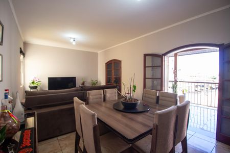 Sala de casa para alugar com 4 quartos, 250m² em Vila Jardini, Sorocaba