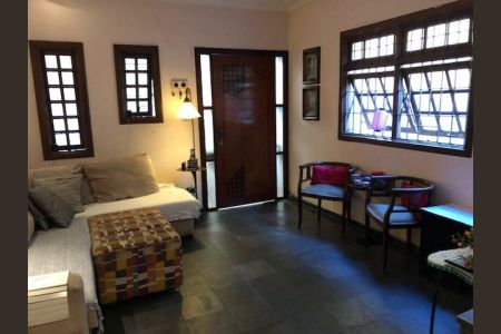 Foto 02 de casa à venda com 3 quartos, 185m² em Campo Belo, São Paulo
