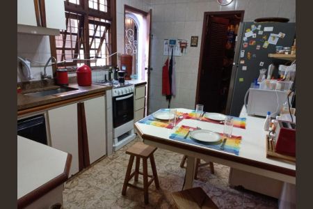 Casa à venda com 185m², 3 quartos e 2 vagas Casa à venda com 185m², 3 quartos e 2 vagasFoto 16