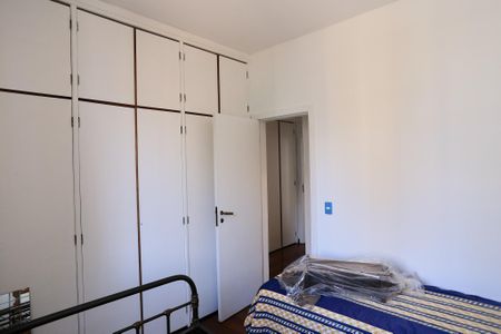 Apartamento à venda com 211m², 4 quartos e 2 vagas Apartamento à venda com 211m², 4 quartos e 2 vagasQuarto 3