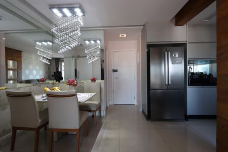 Apartamento à venda com 67m², 2 quartos e 1 vagaSala