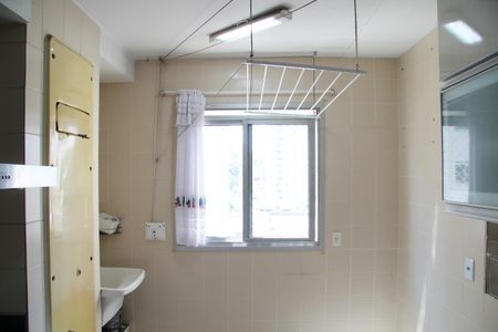 Apartamento para alugar com 67m², 2 quartos e 1 vagaCozinha e Área de Serviço