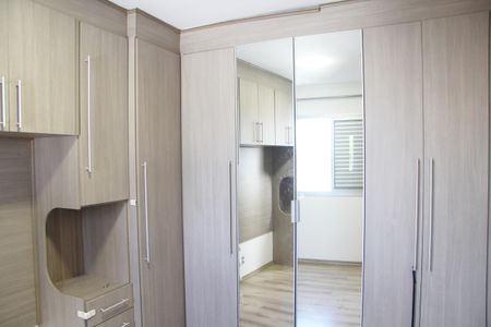 Quarto 01  de apartamento para alugar com 2 quartos, 67m² em Jardim Guarulhos, Guarulhos