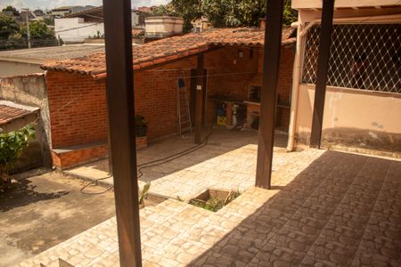 Casa para alugar com 480m², 2 quartos e 3 vagasQuintal