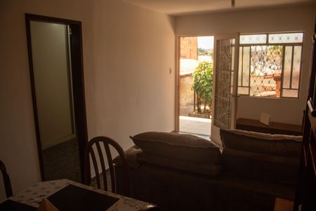 Casa para alugar com 480m², 2 quartos e 3 vagasSala