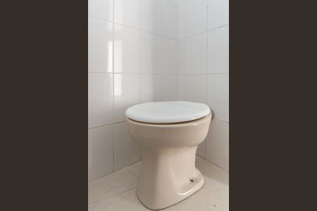 Casa à venda com 245m², 5 quartos e 6 vagasBanheiro 2