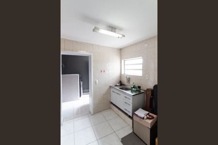 Casa à venda com 245m², 5 quartos e 6 vagasCozinha 2