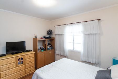 Casa à venda com 245m², 5 quartos e 6 vagasSuíte