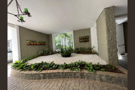 Apartamento para alugar com 120m², 3 quartos e 2 vagasEntrada