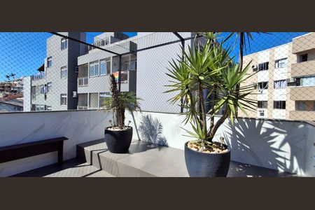 Apartamento para alugar com 108m², 3 quartos e 1 vaga Apartamento para alugar com 108m², 3 quartos e 1 vagaVaranda