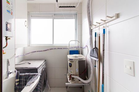 Apartamento para alugar com 55m², 2 quartos e 1 vagaÁrea de Serviço