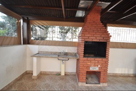 Apartamento para alugar com 72m², 2 quartos e 2 vagasÁrea comum - Churrasqueira