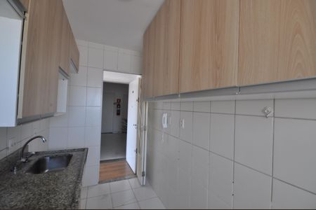 Apartamento para alugar com 72m², 2 quartos e 2 vagasCozinha