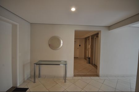 Apartamento para alugar com 72m², 2 quartos e 2 vagasHall de entrada