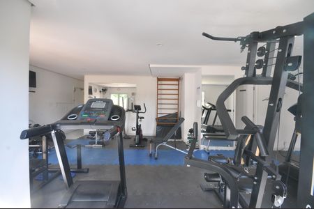 Apartamento para alugar com 72m², 2 quartos e 2 vagasÁrea comum - Academia