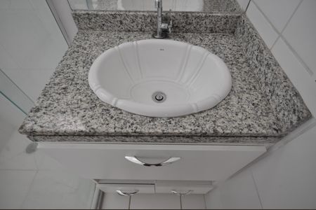 Apartamento para alugar com 72m², 2 quartos e 2 vagasBanheiro da Suíte