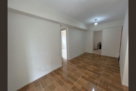 Sala de apartamento para alugar com 2 quartos, 60m² em Praça Seca, Rio de Janeiro