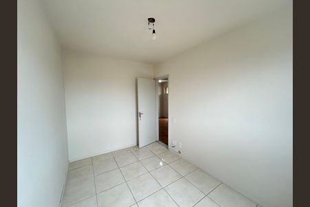 Quarto 1 de apartamento para alugar com 2 quartos, 60m² em Praça Seca, Rio de Janeiro