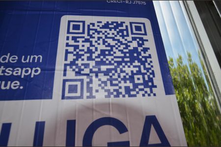 Apartamento para alugar com 60m², 2 quartos e 1 vagaPlaca instalada