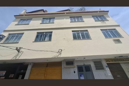 Apartamento para alugar com 60m², 2 quartos e 1 vaga Apartamento para alugar com 60m², 2 quartos e 1 vagaFachada