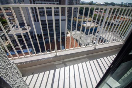 Studio para alugar com 26m², 1 quarto e sem vaga Studio para alugar com 26m², 1 quarto e sem vagaVaranda