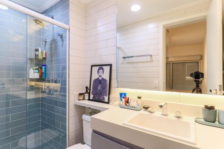 Apartamento à venda com 111m², 2 quartos e 2 vagasBanheiro da Suíte