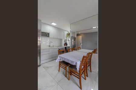 Apartamento à venda com 55m², 3 quartos e 1 vagaSala/Cozinha