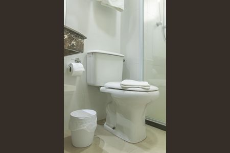 Apartamento à venda com 31m², 1 quarto e 1 vagaBanheiro da Suíte 1