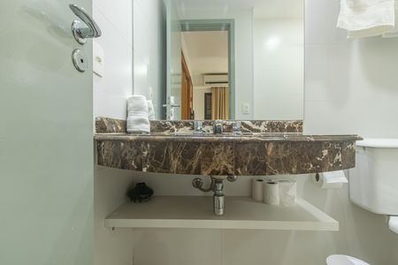 Apartamento à venda com 31m², 1 quarto e 1 vagaBanheiro da Suíte 1