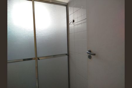 Casa à venda com 216m², 3 quartos e 5 vagas Casa à venda com 216m², 3 quartos e 5 vagasBanheiro da Suíte 3