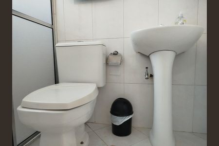 Casa à venda com 216m², 3 quartos e 5 vagas Casa à venda com 216m², 3 quartos e 5 vagasBanheiro da Suíte 2