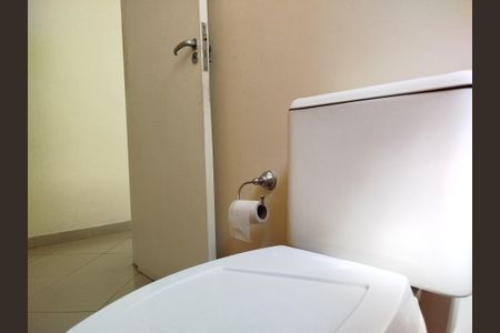 Casa à venda com 216m², 3 quartos e 5 vagas Casa à venda com 216m², 3 quartos e 5 vagasLavabo