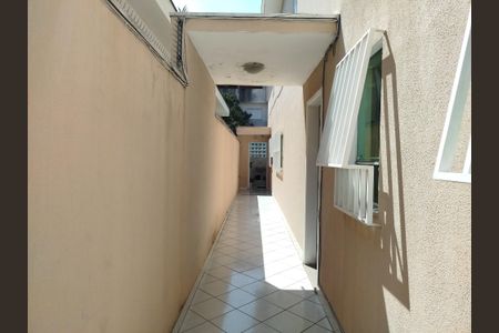 Casa à venda com 216m², 3 quartos e 5 vagas Casa à venda com 216m², 3 quartos e 5 vagasQuintal