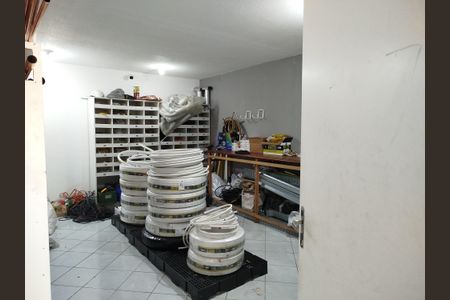 Casa à venda com 216m², 3 quartos e 5 vagas Casa à venda com 216m², 3 quartos e 5 vagasÁrea comum