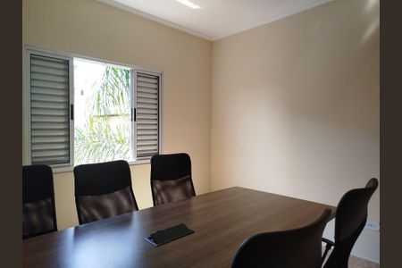 Casa à venda com 216m², 3 quartos e 5 vagas Casa à venda com 216m², 3 quartos e 5 vagasSuíte 3