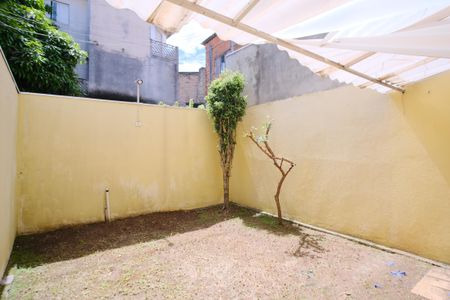 Casa à venda com 216m², 3 quartos e 5 vagasQuintal