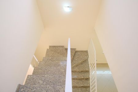 Casa à venda com 216m², 3 quartos e 5 vagasEscada