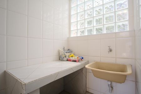 Casa à venda com 216m², 3 quartos e 5 vagasÁrea de Serviço 1