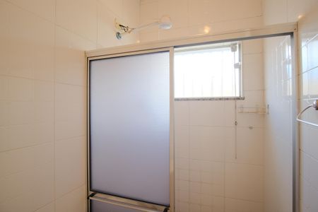 Casa à venda com 216m², 3 quartos e 5 vagasBanheiro da Suíte 2