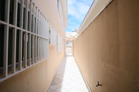 Casa à venda com 216m², 3 quartos e 5 vagasCorredor 