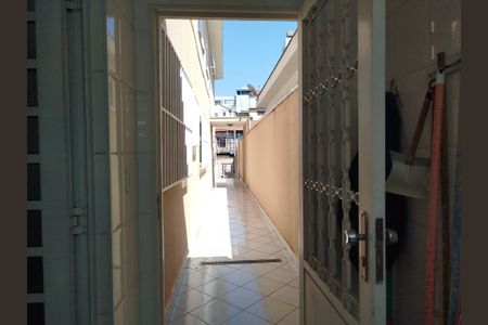 Casa à venda com 216m², 3 quartos e 5 vagas Casa à venda com 216m², 3 quartos e 5 vagasQuintal