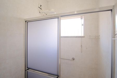 Casa à venda com 216m², 3 quartos e 5 vagasBanheiro da Suíte 1