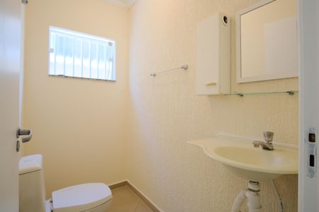 Casa à venda com 216m², 3 quartos e 5 vagasLavabo