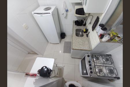 Apartamento à venda com 43m², 1 quarto e sem vaga Apartamento à venda com 43m², 1 quarto e sem vagaFoto 01
