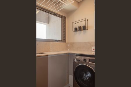 Apartamento à venda com 70m², 2 quartos e 1 vagaÁrea de Serviço