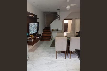 Casa à venda com 3 quartos, 180m² em Jacarepaguá, Rio de Janeiro