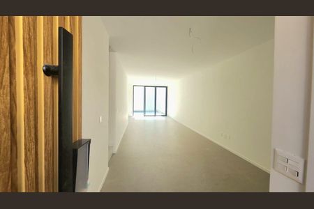 Casa à venda com 4 quartos, 323m² em Barra da Tijuca, Rio de Janeiro